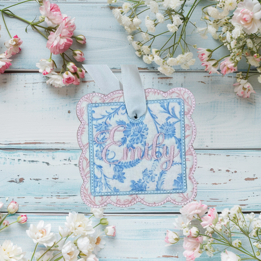 Scallop Square Bag Tag